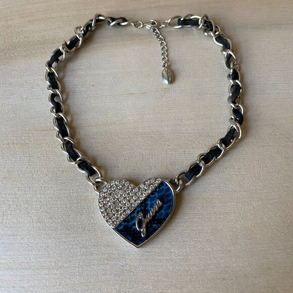 Guess Y2K silver rhinestone chain link heart pendant collar necklace 15" bling - Picture 4 of 8